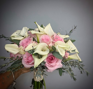 Calla Lilies, Pink Roses Bouquet