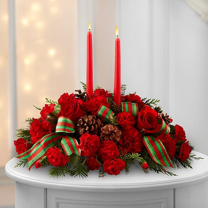 Holiday Classics Centerpiece