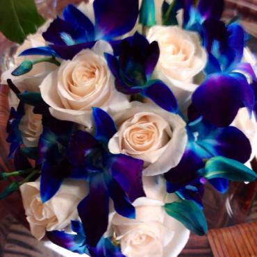 Creamy Ivory Roses & Blue Bom Dendrobium Bloom Bouquet