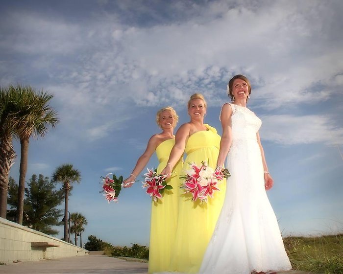 Stargazer Lilies/White Rose Bouquet
